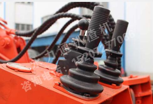 扒渣機先導10.jpg 扒渣機先導10.jpg