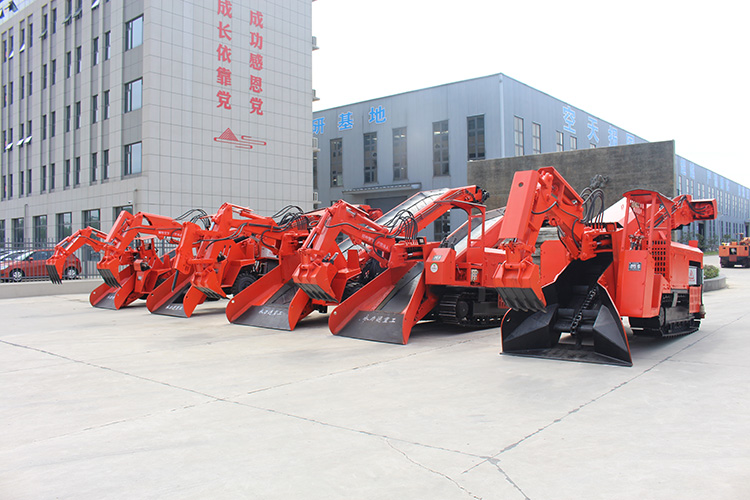 礦用履帶式扒渣機.jpg 礦用履帶式扒渣機.jpg